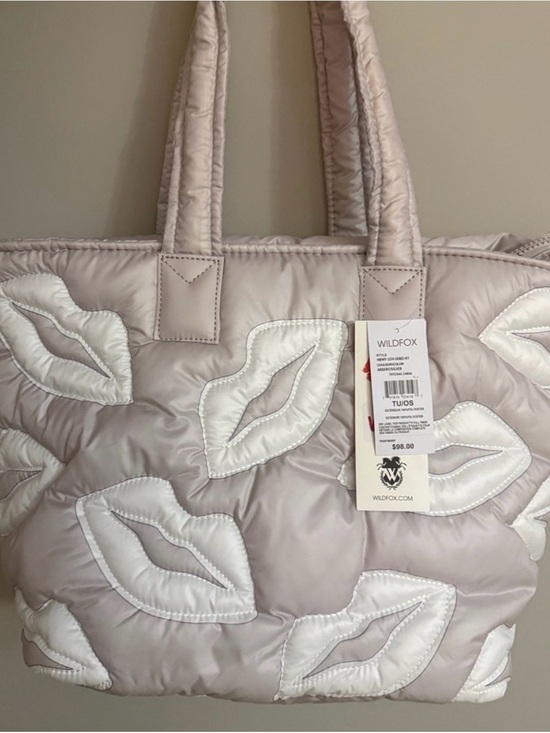Wildfox Handbags - Wildfox Quilted Gray and White Lip-Appliqué Puffy Tote